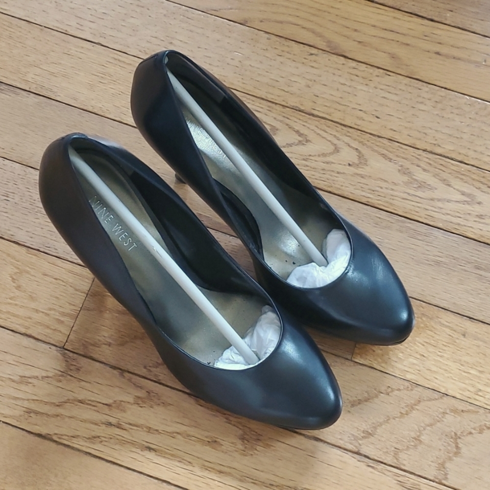 Nine West Women Pumps